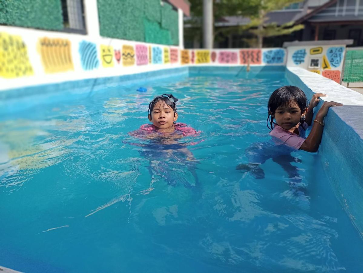 Jeli Homestay Ayer Puteh Jeli Kelantan Private Swimming Pool Kampong Jeli Kerawat Luaran gambar